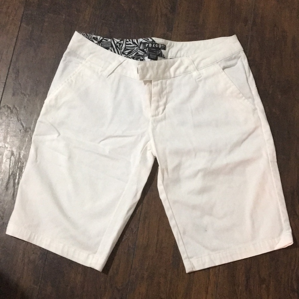 Volcom shorts